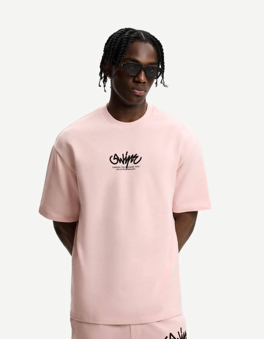 Oversized pink t-shirt