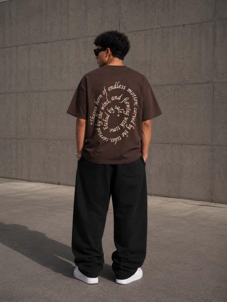 Oversized brown t-shirt